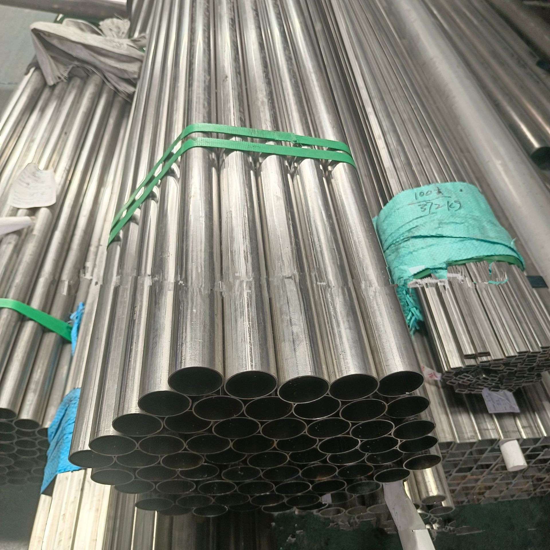 High Temperature Nickel Alloy UNS N07718 Inconel 625 x-750 718 825 Round Pipe Tube Price supplier