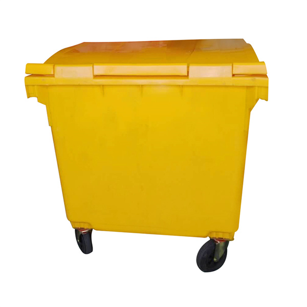 Sleek design meets heavy-duty functionality in our large trash can