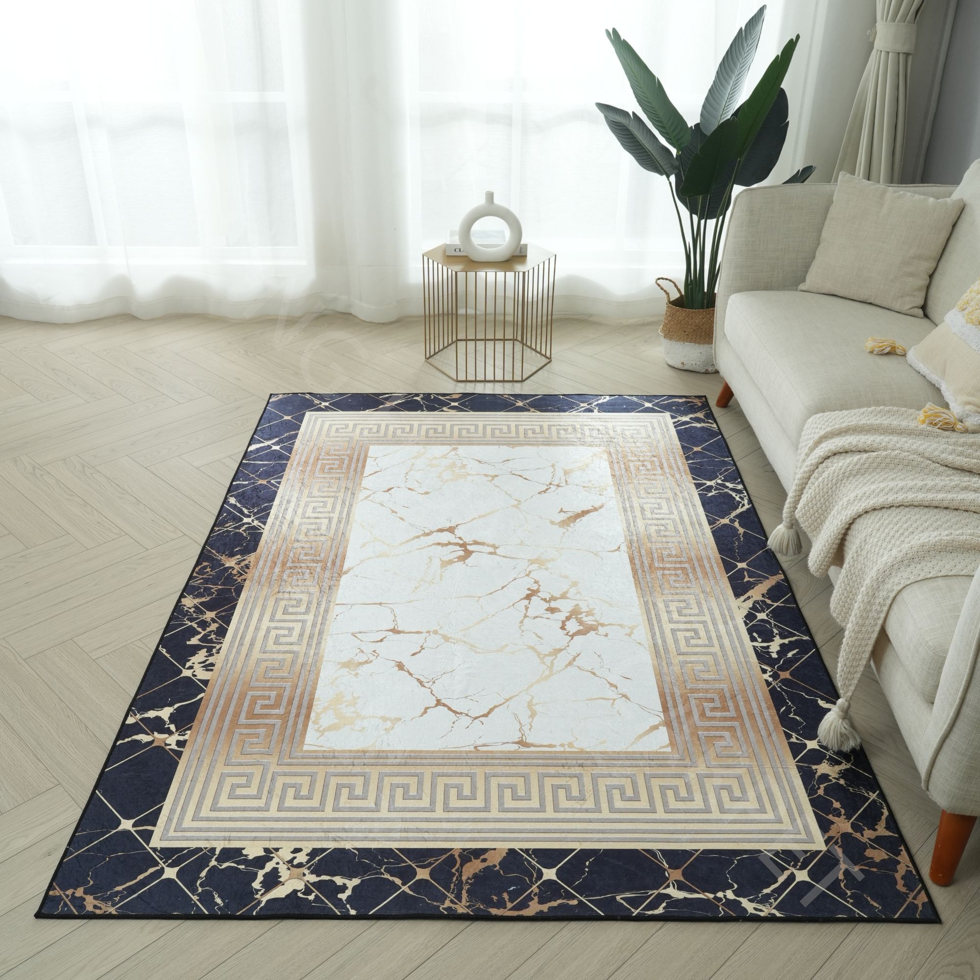 Үлгүмүздүң душ кабинесине жол берүү табагы ырыс материалдардан жасалган жана күнүкчү пайдаланышка даяр.