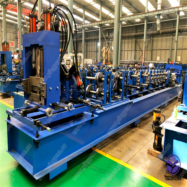 시장에서 구할 수 있는 서까래(purlins)의 다양한 종류는 무엇인가요?