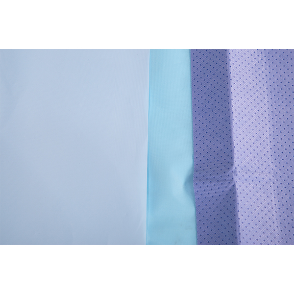 Brug af kirurgiske dækkeklæder