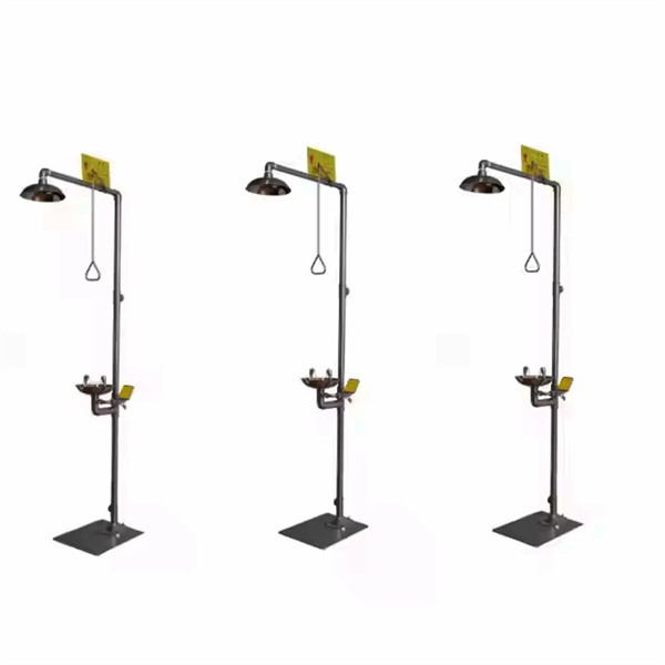 Weź prysznic do oczu ze sobą dokądkolwiek idziesz dzięki przenośnemu projektowi montowanemu na kran.