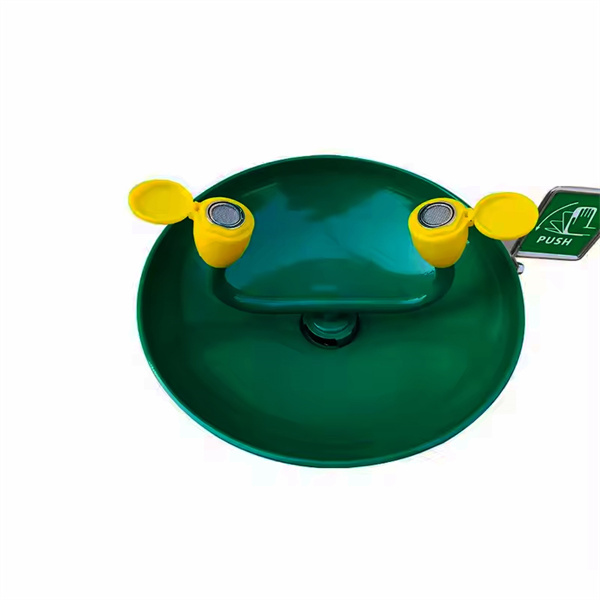 Najważniejsze cechy do zauważenia w stacjach prysznicowych awaryjnych