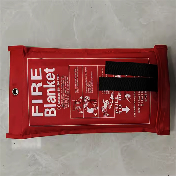 Mantenha-se e seus entes queridos seguros com um cobertor contra incêndio no seu carro