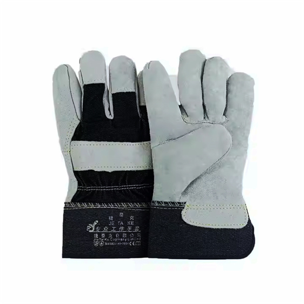 Platus stilių ir dydžių asortimentas, prieinamas didmenine perka