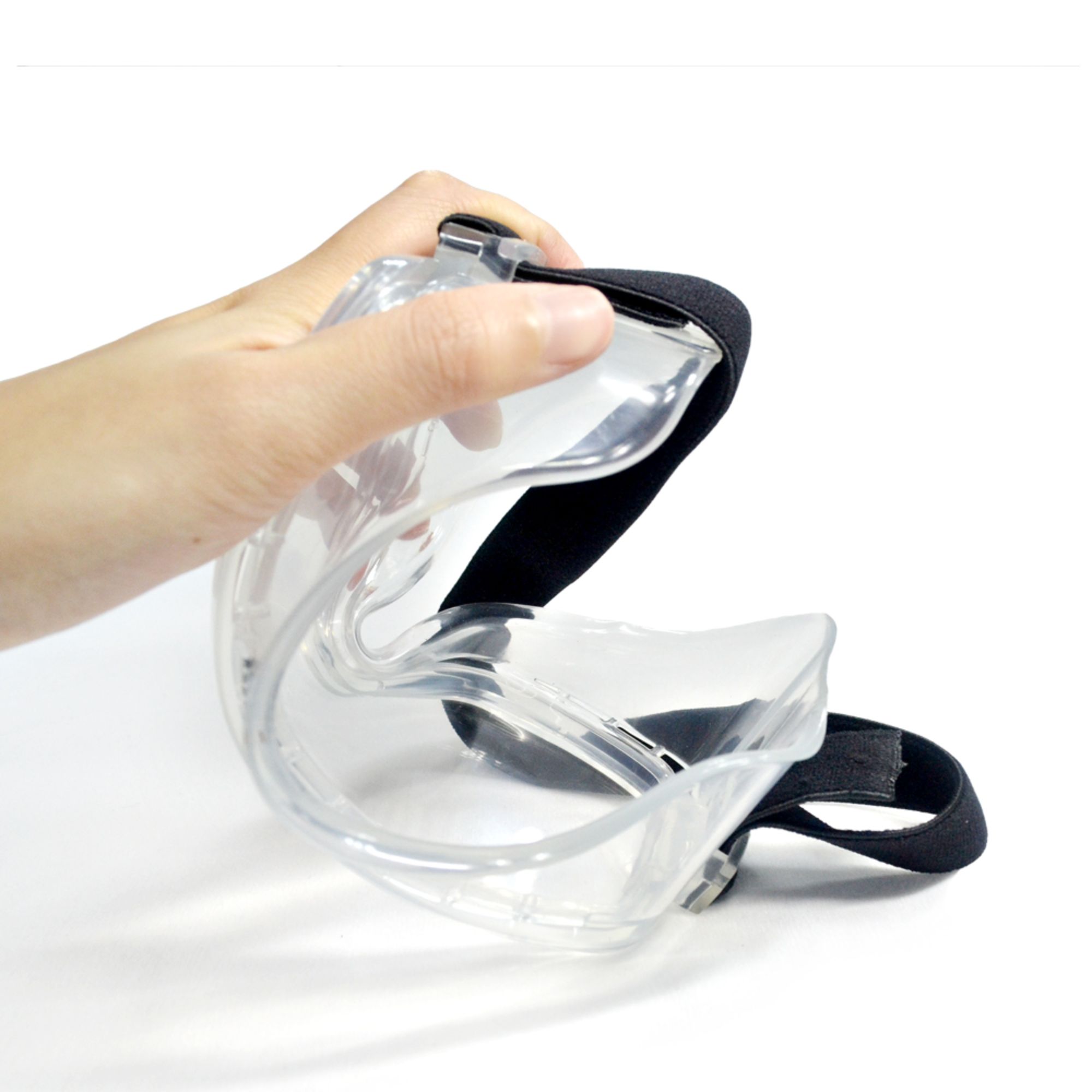 Tunicae hyemalis debent esse fortes et robustae