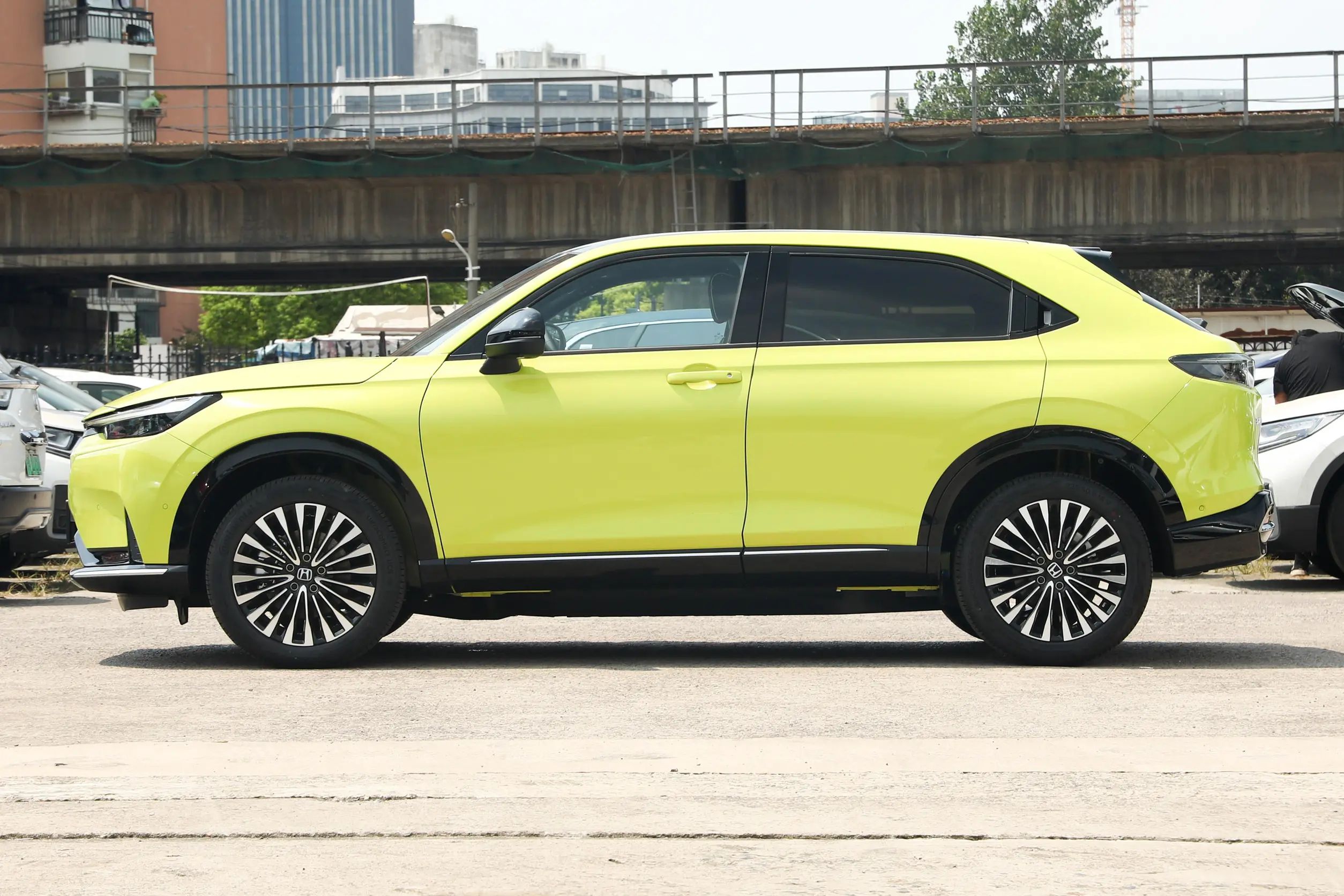 Hot Sale Sport SUV EV ENS1 420KM 510KM TOP Version Gac ENS1 Electric Car supplier