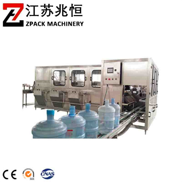 Razionalizza il tuo processo di produzione con una macchina per il riempimento da 5 galloni