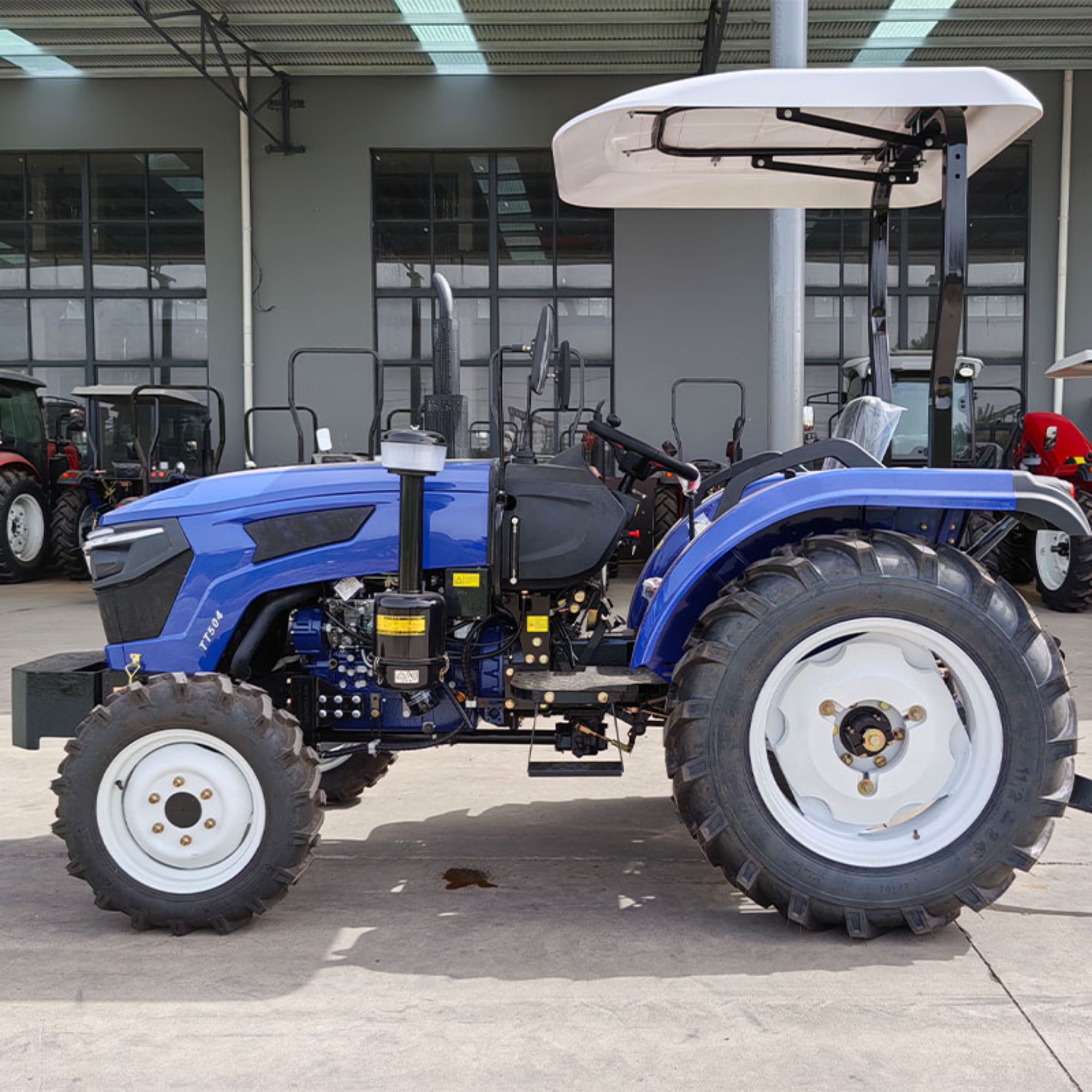 TY25HP-50HP Cenovna ponudba traktorja za kmetijstvo s kubotskim motorjem, večnamenski kompaktni traktor, priljubljen na trgu