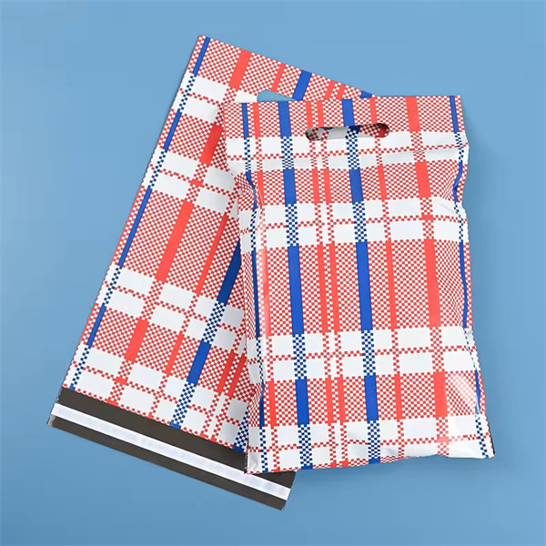 استفاده چند منظوره از کیف های پلی با دسته برای تمام نیازهای شما