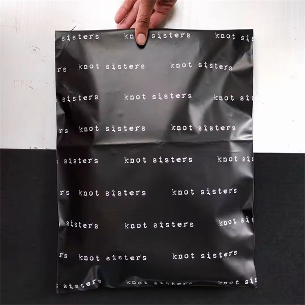 पुनः उपयोग किए गए प्लास्टिक बैगों के कई उपयोग