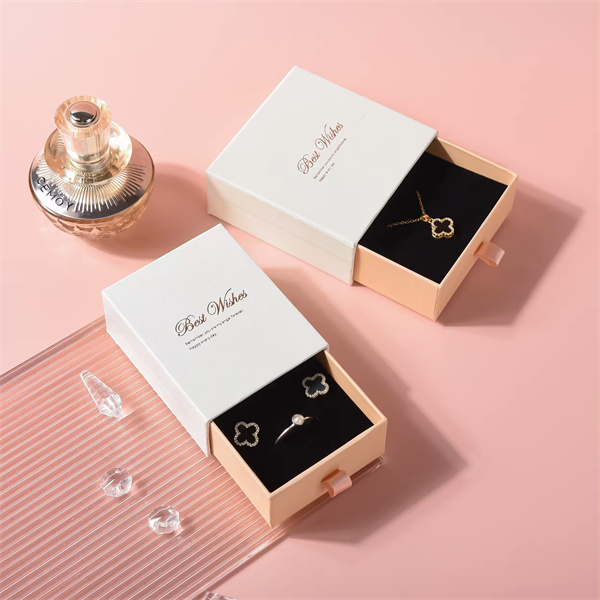 Säilitage oma kallimad esemed turvalises ja tugevas paberitoidukastis