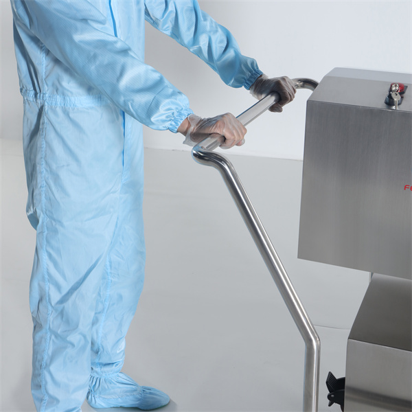 Приготовьте вкусные коктейли и супы за минуты с помощью блендера-миксера.