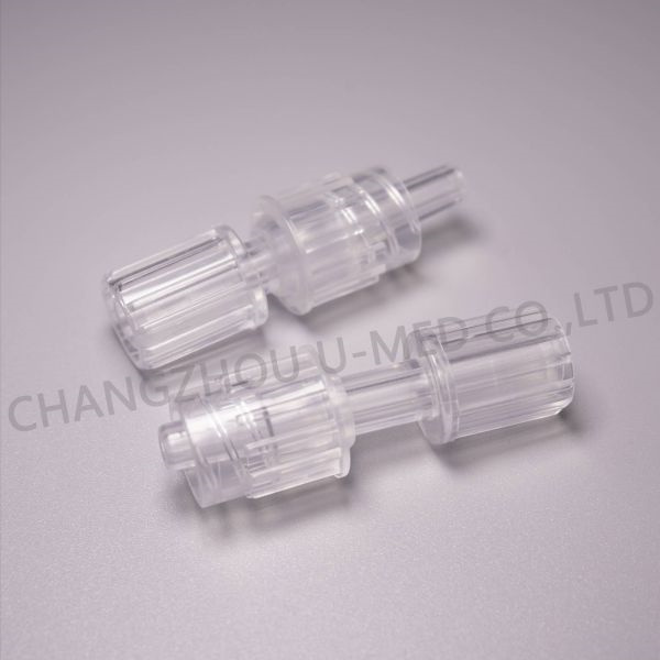 Relier en toute sécurité les dispositifs médicaux avec un connecteur mâle-mâle à visserie Luer