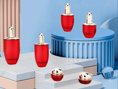 How Custom Glass Cosmetic Skincare Sets Can Boost Your Brands Image