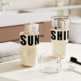 CY 24 التصميم الأصلي الشفاف مجموعة السفر للكبار والأطفال بثلاث قطع لمضمضة الفم بالمنزل، كوب أسنان زوجي جميل