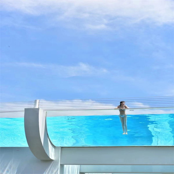 아크릴 수영장 창문 구매 시 예산 고려사항