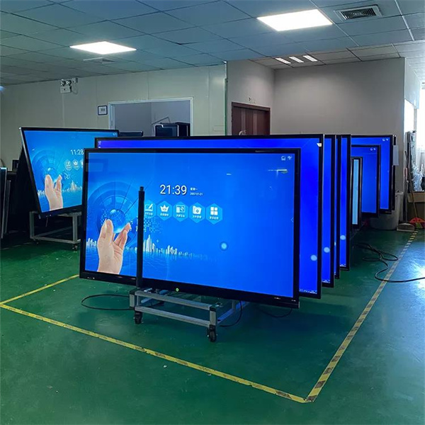 အသုံးပြုရန် လွယ်ကူသော ဒစ်ဂျစ်တယ် ဝိုက်ဘုတ်လုပ်ဆောင်ချက်များဖြင့် အဖွဲ့လိုက်လုပ်ဆောင်မှုနှင့် ဖန်တီးနိုင်စွမ်းကို မြှင့်တင်ပါ