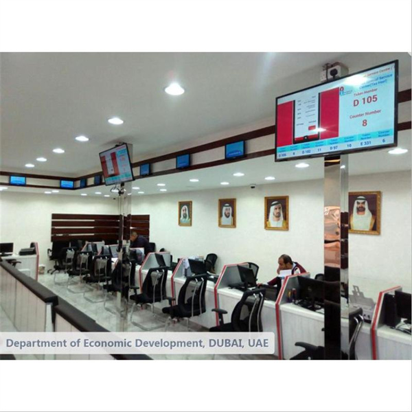 Przewaga indywidualnych interakcji przy ladzie