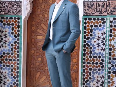 How do you know if a suit is good quality?