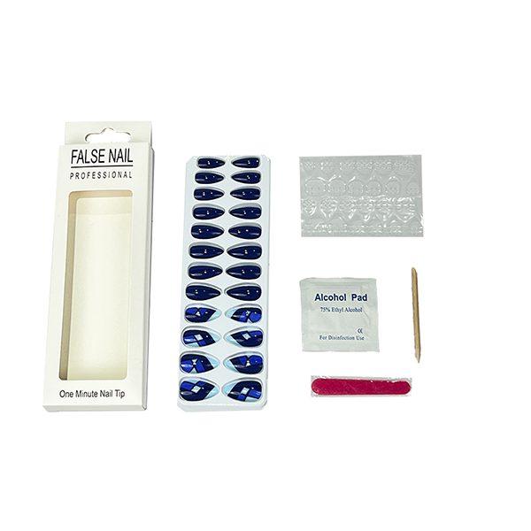Dites adieu aux salons de nails coûteux avec des kits de nails autocollants.