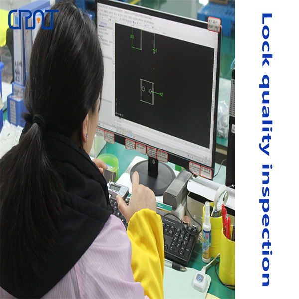 Zeg Vaarwel tegen Kwijtgeraakte Sleutels met een Moderne Digitale Combinatieslot