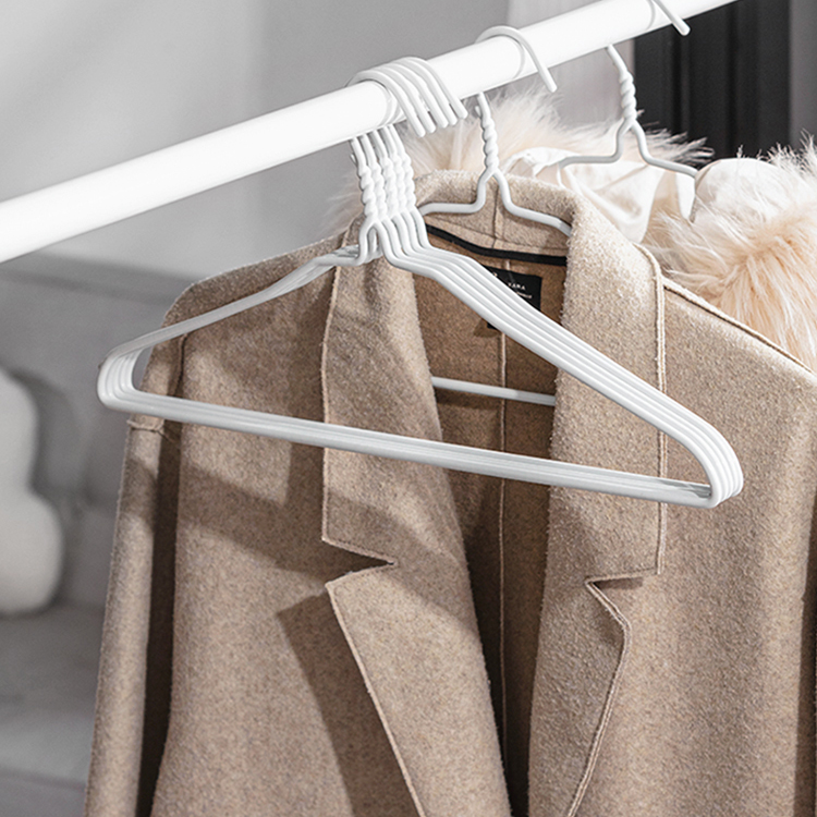 Wholesale SY030 17" Thick Plastic Hanger PE Coating Q195 Steel Wire Coat Clothes Hangers Kleerhanger 10pcs/pack supplier