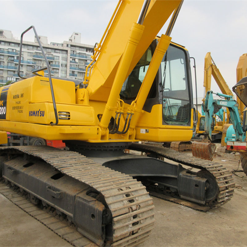 Komatsu pc200-7 USED EXCAVATOR
