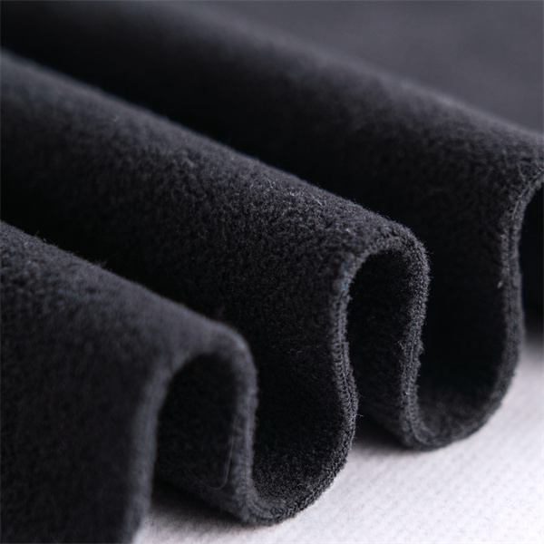 قبة متعددة الاستخدامات ومادة فليس سوفت شيل مقاومة للعوامل الجوية مثالية لأي مغامرة