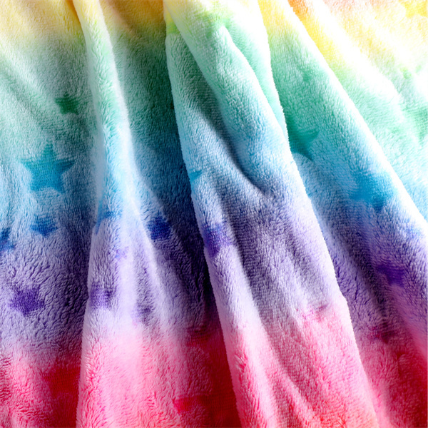 Bọc mình trong sự ấm áp với vải len san hô xốp mịn