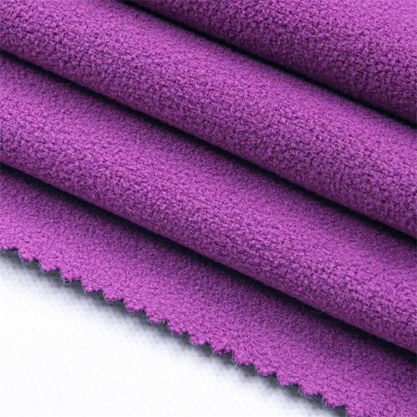 Renueva tu armario de invierno con chaquetas de forro polar acolchado