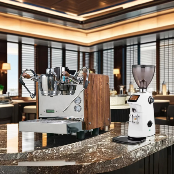 Tingkatkan Rutinitas Pagi Anda dengan Setup Mesin Kopi dan Penggiling yang Andal