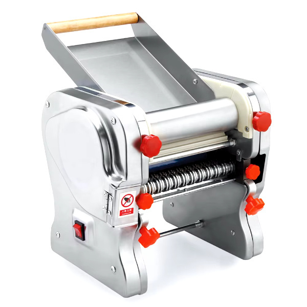Obtenez des nouilles parfaitement uniformes à chaque fois avec une presse à nouilles.