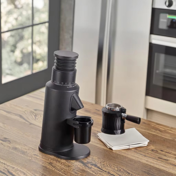 Pengisar Kopi Mini Wajib Dimiliki untuk Peminat Kopi yang Sentiasa Aktif