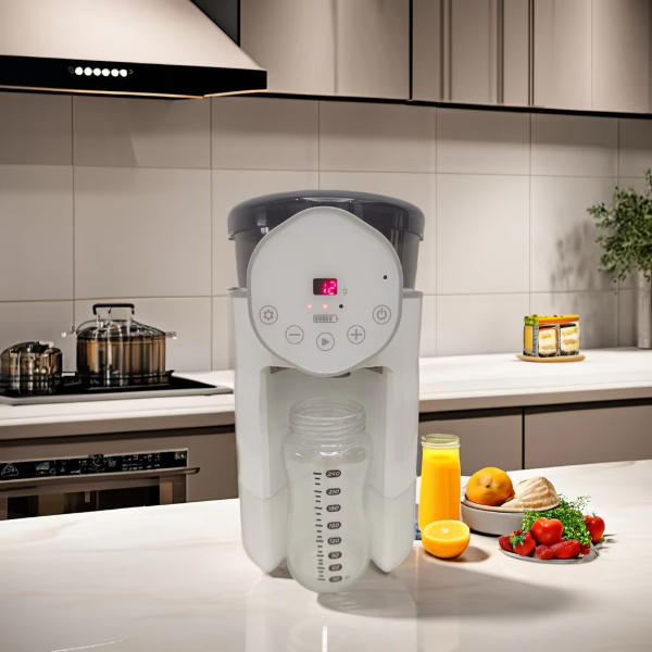 Mengubah cara penyediaan botol dengan Pemamir Susu Tepung Pintar