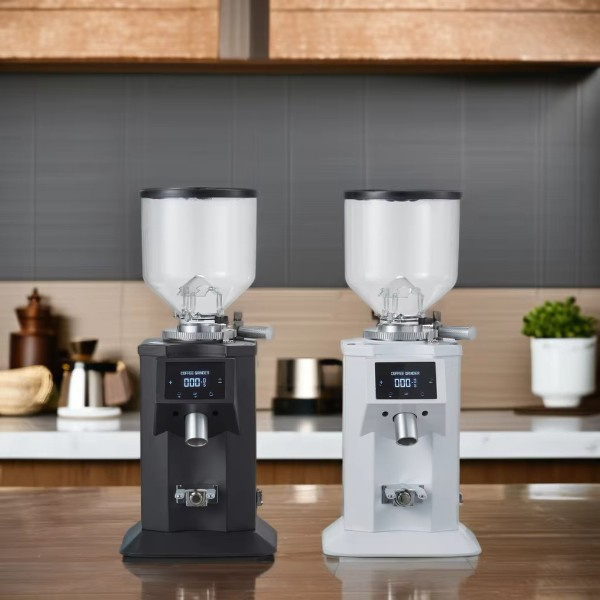 Îmbunătățiți Aroma și Gustul Boabelor de Cafea cu un Măcinător Profesional de Cafea