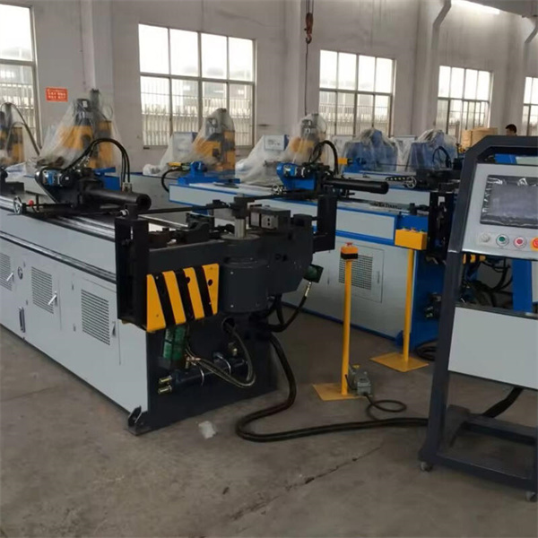 أنابيب مثالية الشكل في كل مرة باستخدام أداة ثني أنابيب النحاس الخاصة بنا