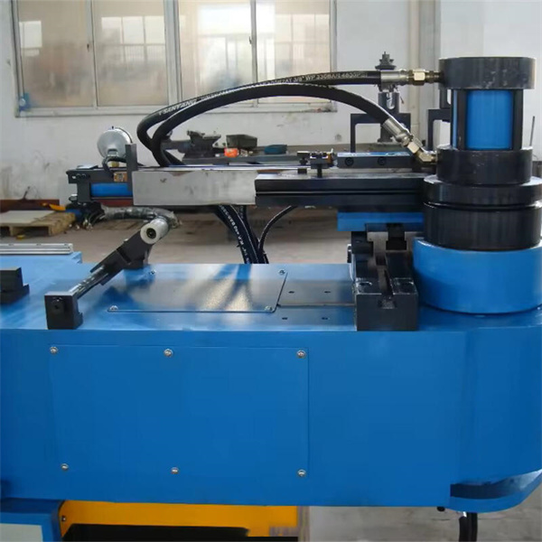 Preveďte svoj výrobný proces s vysokoefektívnou strojovou jednotkou na režanie oceleových trubiek