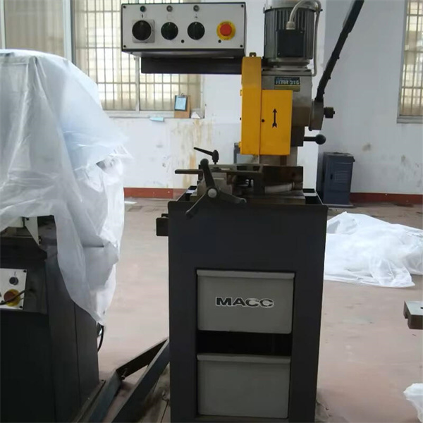 Išskaidykite rankinį darbą naudojant modernią elektros galvą