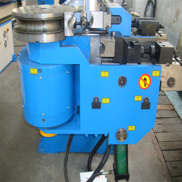 Ahorra temps i diners amb un doblegador de tubs d'1 polc