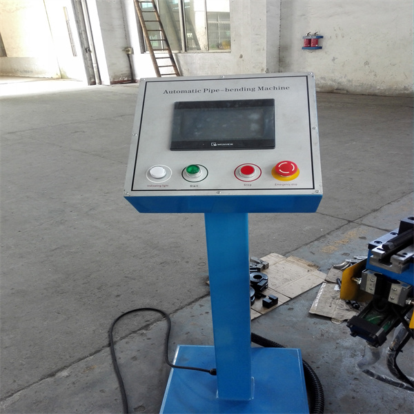 Prawidłowe narzędzia i techniki do cięcia rur dla systemów grzewczych i chłodniczych.