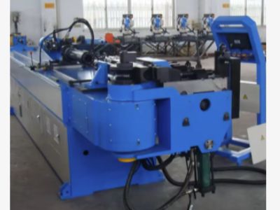 How to Choose a Hydraulic Pipe Bender for Field vs. Factory Use?