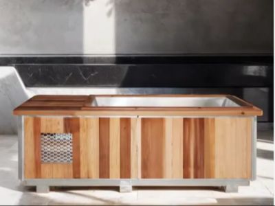 Ice Bath Tub vs. Cold Showers: Which Is More Effective?