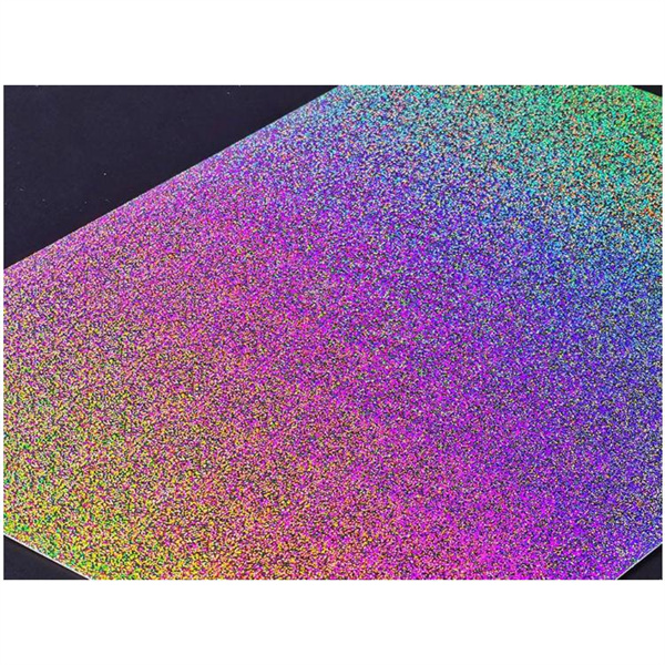 Kokeile uutta tasoa sofistikoitumisesta silmän kiinnittävällä hymypaperillä.