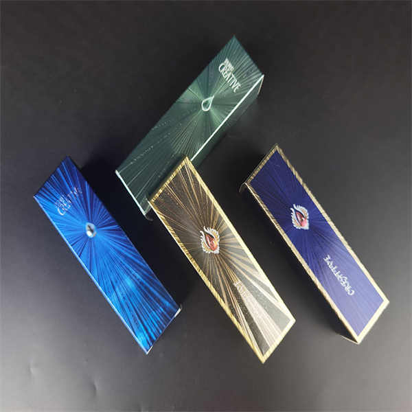 Pilihan boleh disesuaikan tersedia untuk kotak bergelombang borong