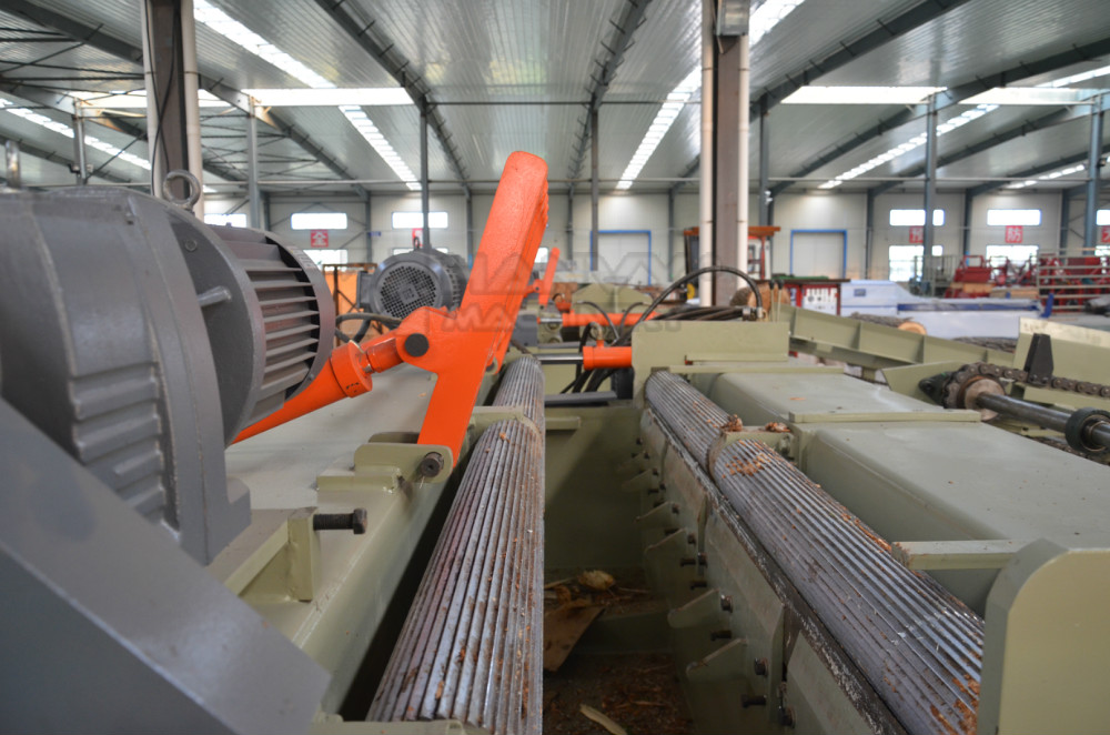 Hanvy  high efficiency Spindleless wood log debarker machine for composite plywood factory