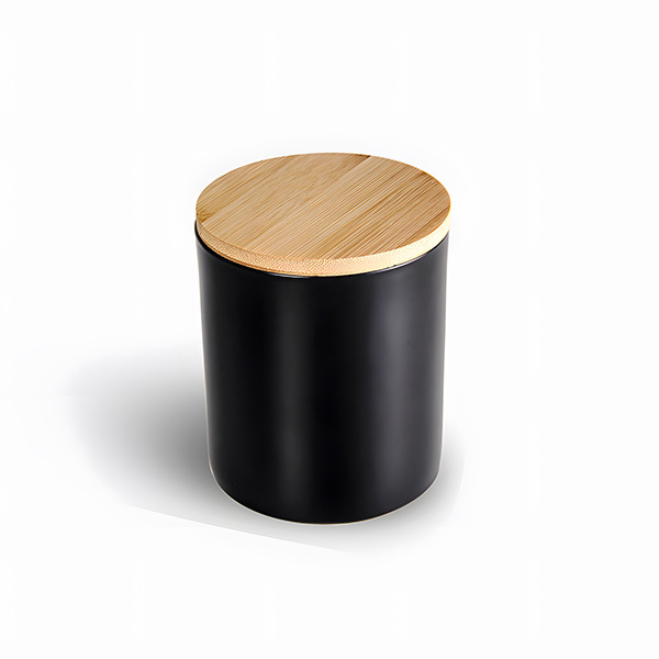 Elevate Your Candle Game with these Trendy and Stylish Containers