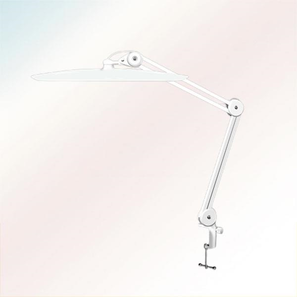 Vylepšenie osvetlenia na nehtovom stole