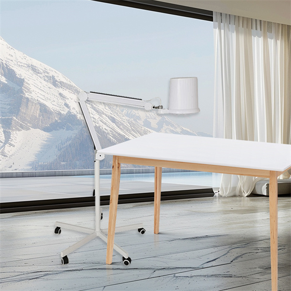 Snadná údržba a čištění pro nepřetržité použití v rušných salónech