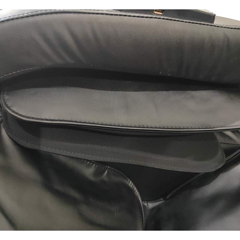 kursi pijat 8D, dikelola oleh aplikasi, ideal untuk tempat hiburan.